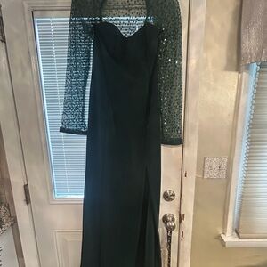 Green Long Sleeve Sequin Mesh Evening Gown